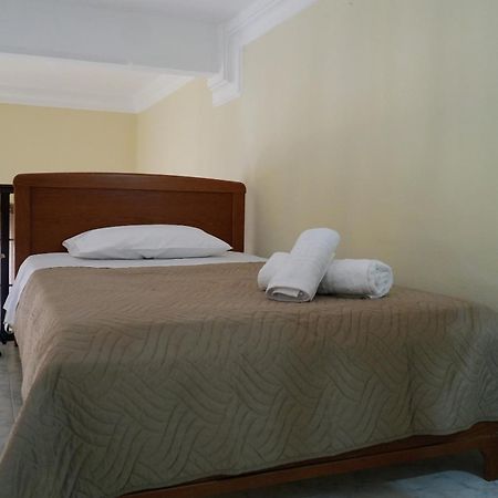 Stone Living Symi Central Apartments ภายนอก รูปภาพ