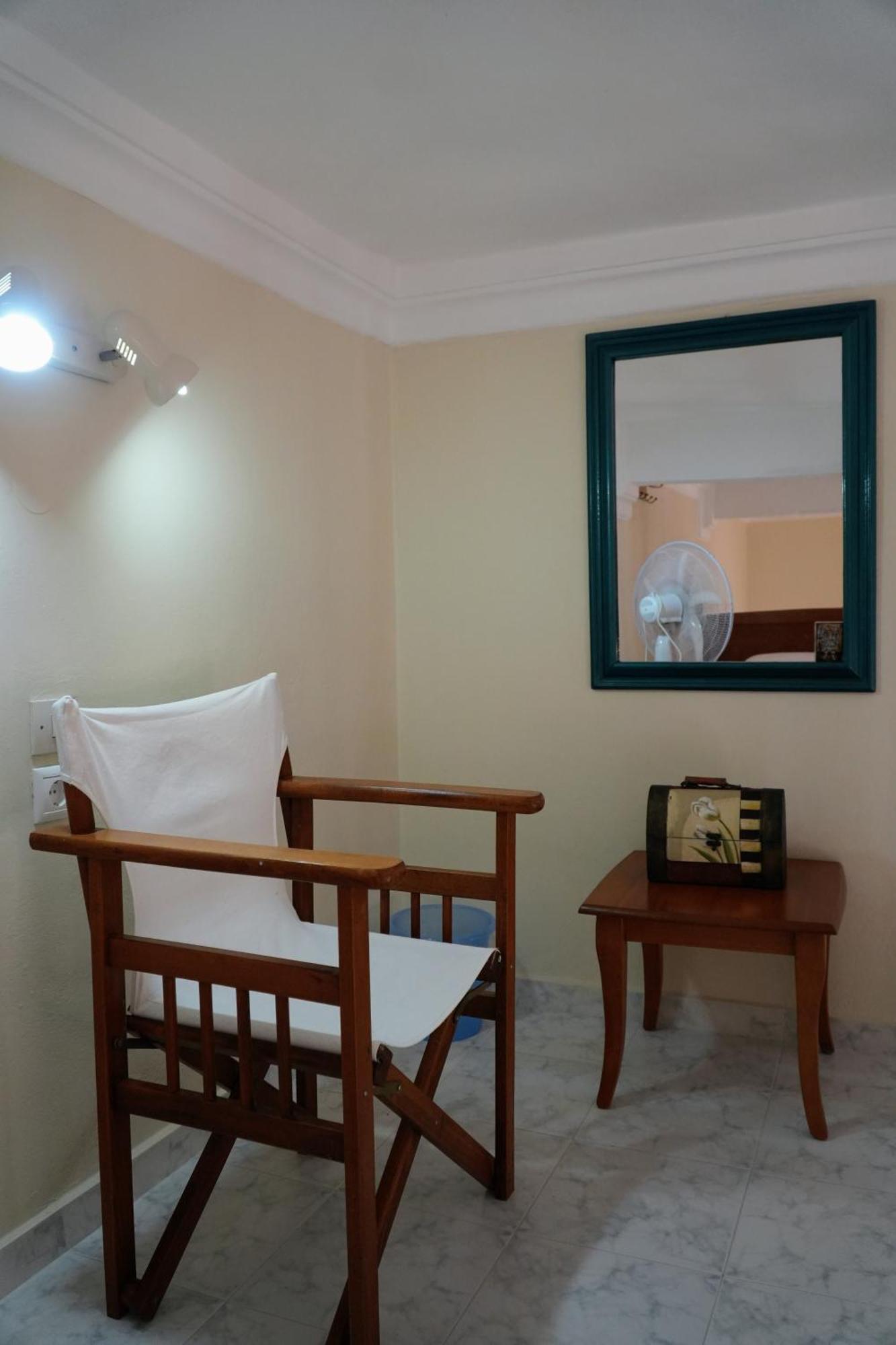 Stone Living Symi Central Apartments ภายนอก รูปภาพ