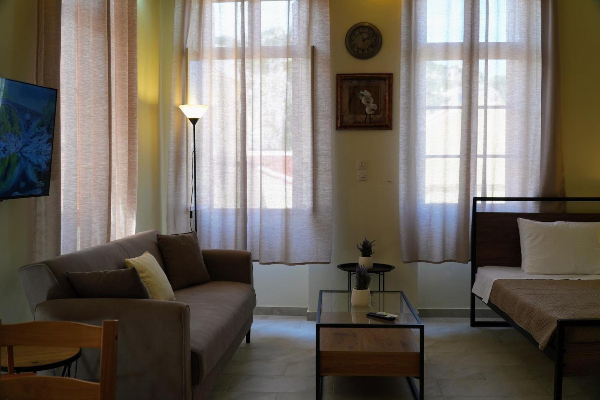 Stone Living Symi Central Apartments ภายนอก รูปภาพ
