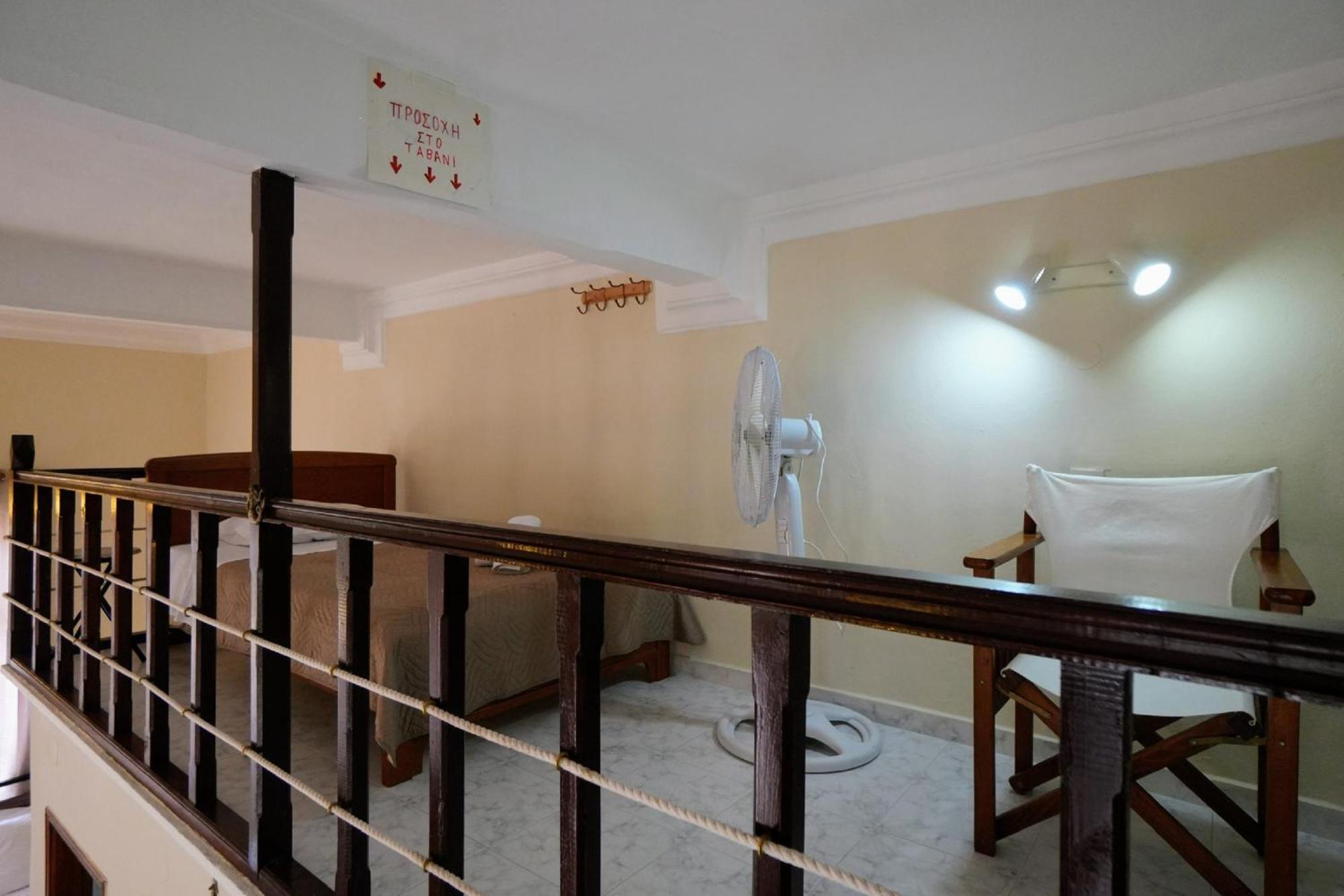 Stone Living Symi Central Apartments ภายนอก รูปภาพ